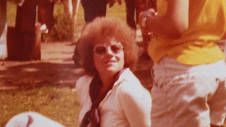 Afro-Look: Wilmya Zimmermann mit Dauerwelle in den 70er Jahren. Foto: privat