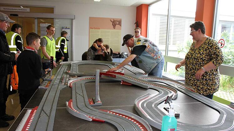 Erlangen: Toy Run 2023 bei "Bombenwetter" - 30.000 Euro Spenden gesammelt