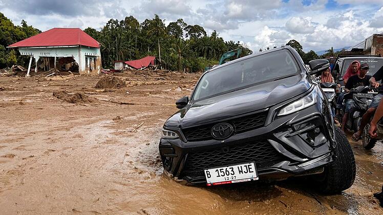 Überschwemmungen in Indonesien