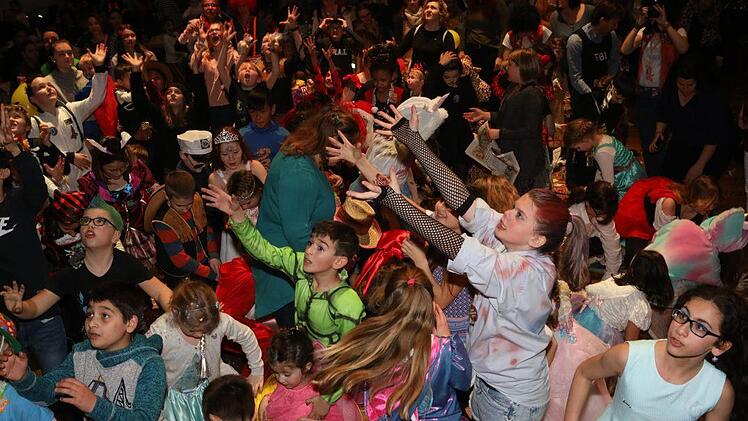 Impressionen vom Kinderfasching in der Kulmbacher StadthalleFoto: Barbara Herbst