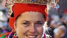 Im "Hohen Kranz" sind Tausende Messingplättchen verarbeitet.  Foto: privat