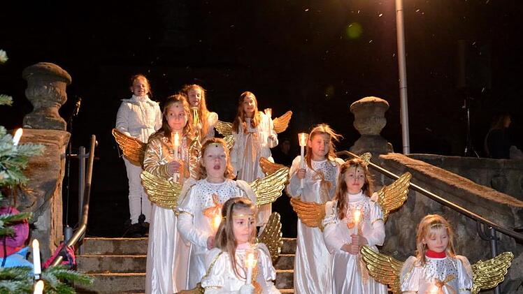 Weihnachtsmarkt in Buttenheim.  Foto: Andrea Sp&ouml;rlein