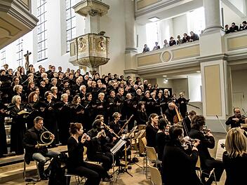 Der Coburger Bachchor und das Main-Barockorchester Frankfurt beeindruckten mit der Erstaufführung von Telemanns Matthäus-Passion in der Morizkirche.Foto: Jochen Berger