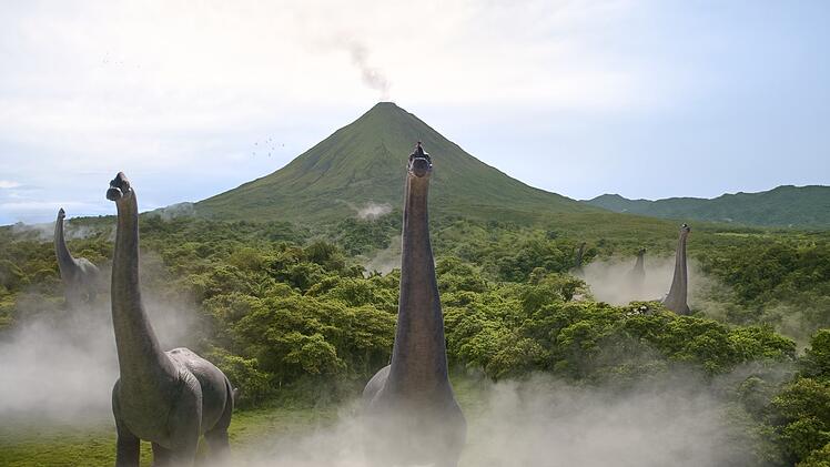 Wie gesagt: Es ist wirklich alles ein bisschen gr&ouml;&szlig;er den neuen Folgen von "One Piece".