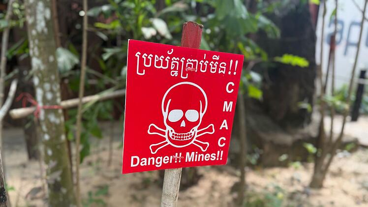 Statue f&uuml;r Minensuch-Ratte Magawa