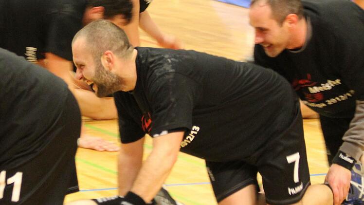 Meist in Richtung Süden werden sich die Rödelseer Handballer in der 3.Liga bewegen, was Manager, Trainer und Team freute. Gestern bestätigte der Handball-Regionalrat die Ligeneinteilung. Foto: Krumpholz