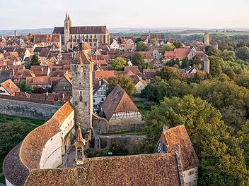 Altstadt Rothenburg o.d. Tauber- Klingenturm Stadtmauer St.Jakobskirche T&uuml;rme &copy;Rothenburg Tourismus Service, W. Pfitzinger, Exkl