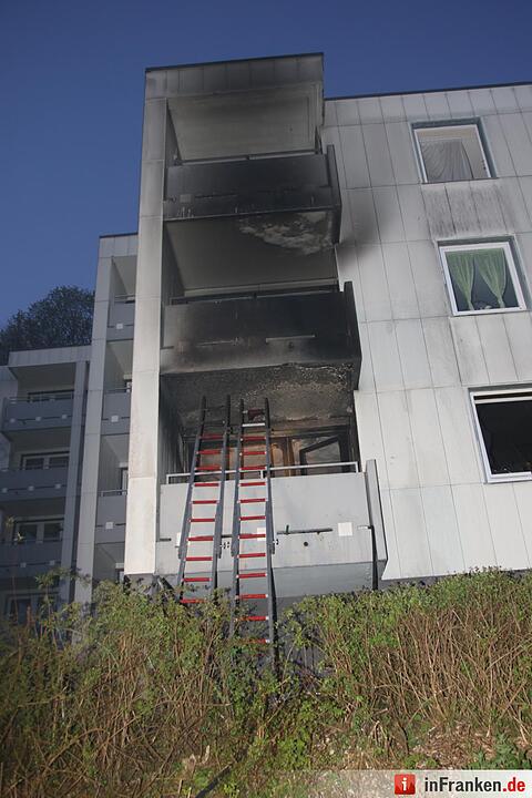Brand in Mehrfamilienhaus in Coburg