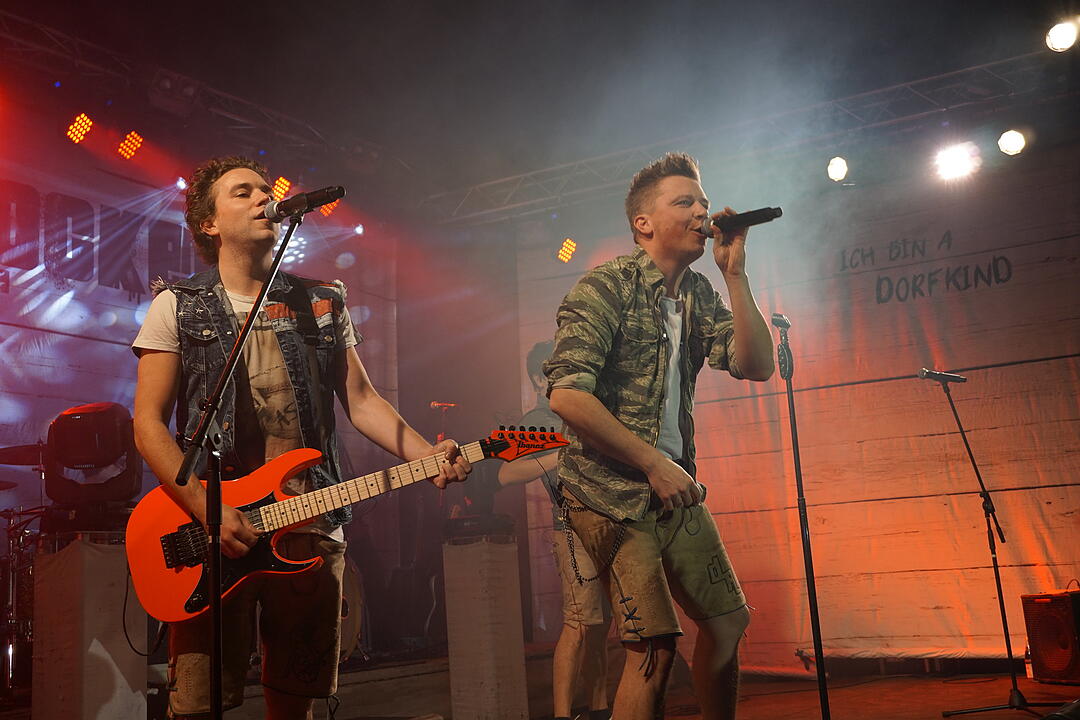 Backstage bei den Dorfrockern beim Eichenbühler Hoffest
