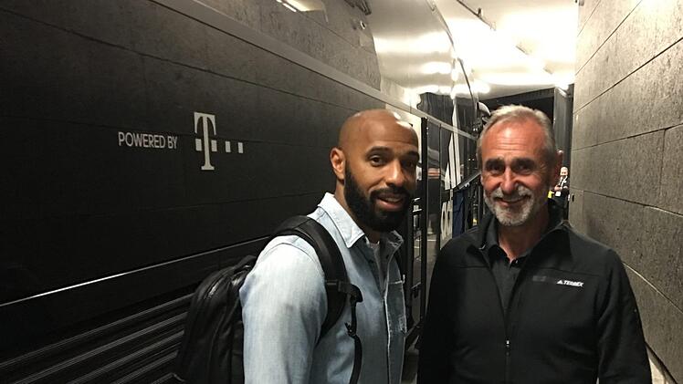 Helmut Seyrer mit Thierry Henry