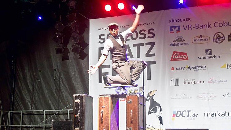 Impressionen vom Schlossplatzfest Coburg: Monsieur ChapeauFoto: Jochen Berger