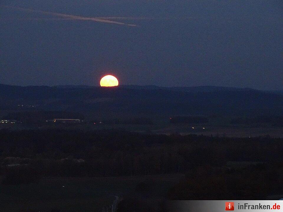 Supermond: Die besten Bilder aus Franken und der Welt