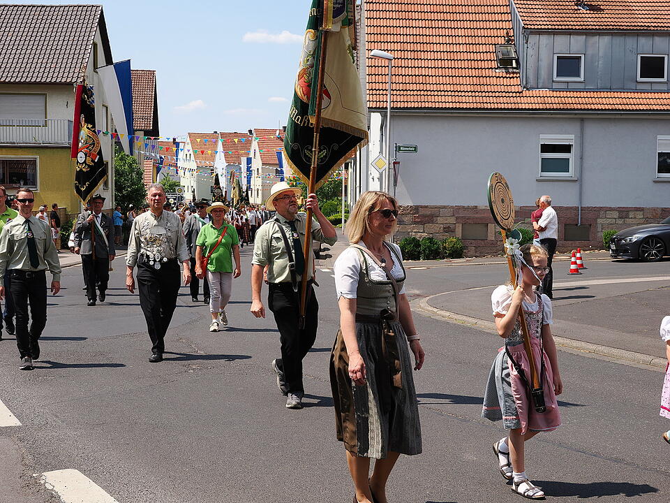 Poppenroth: Fotos vom großen Festumzug der Schützengilde 1962 ...