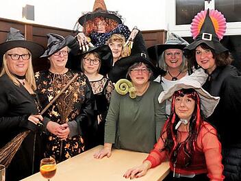 Beim Altweiberfasching wurde ausnahmsweise auf die Karten verzichtet. Foto: Johanna Blum