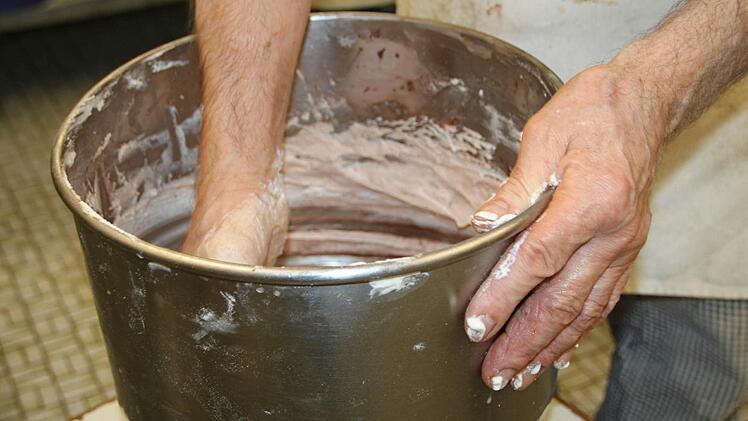 Impressionen aus der Backstube der Bäckerei Vogler in Schondra. Foto: Ulrike Müller