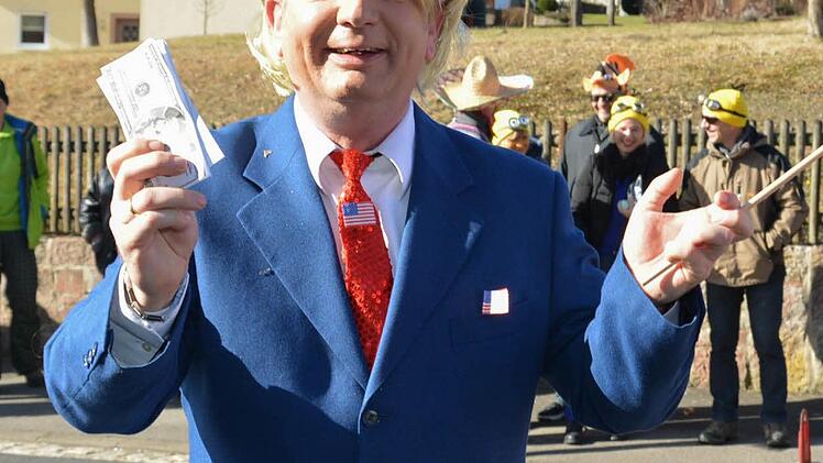 Faschingsumzug in Katzenbach und Lauter. Foto: Björn Hein