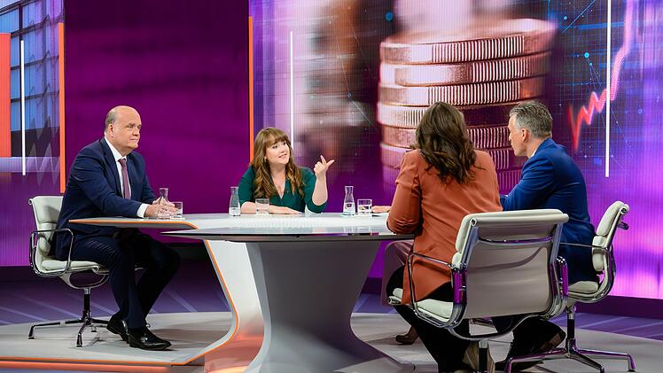 Robin Alexander (links) mahnte: "Das ist kein Spielplatz f&uuml;r Egos, sondern es gibt ein Land, das regiert werden muss!"