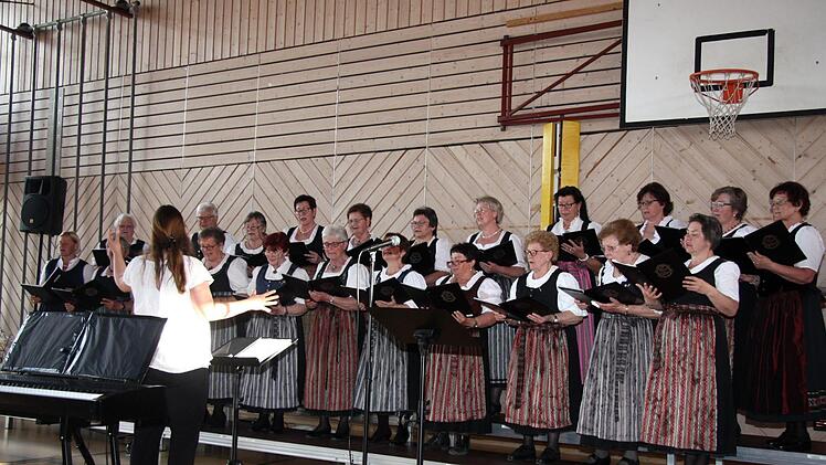 Landfrauenchor Erlangen-Höchstadt   Foto: Richard Sänger