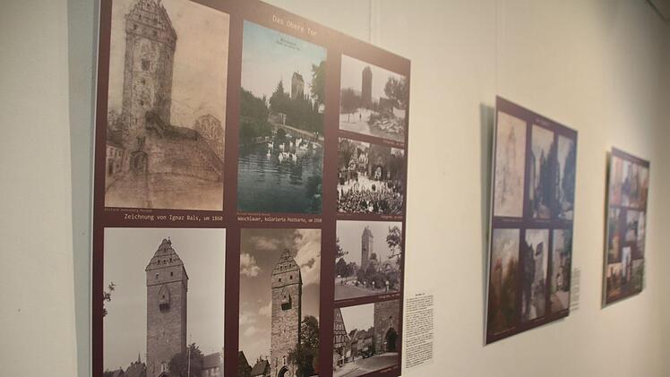 Die Sonderausstellung mit historischen Ansichten der Stadt steht bereit. Wann die Besucher kommen können, ist unklar. Foto: Thomas Malz