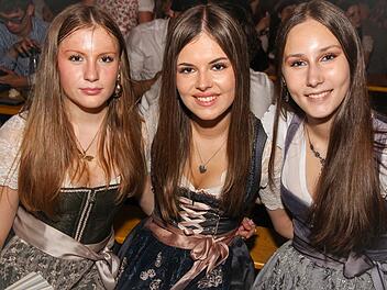 Tanzen, Feiern, Mitsingen &ndash; bayerische Partystimmung bis Mitternacht.