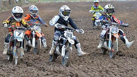 Auch die Kleinsten beherrschten die zweirädrigen Maschinen bereits gut und fuhren Am Pfennigstein um die Wette.