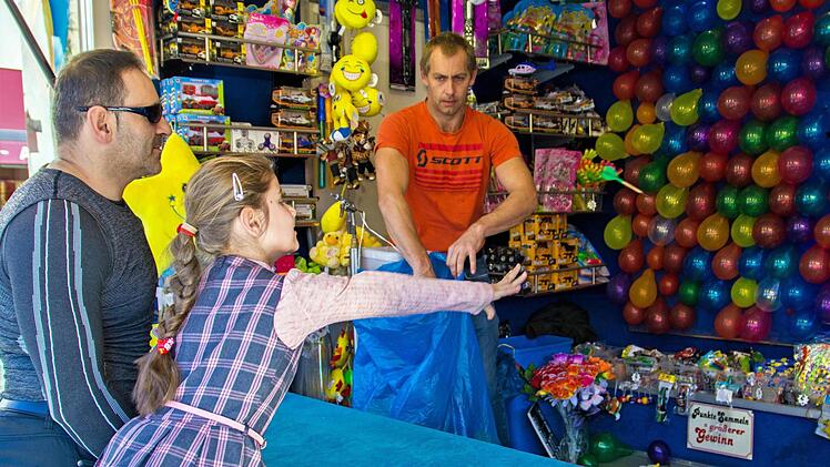 Auf die Besucher der Haßfurter Kirchweih warteten viele Attraktionen vor allem für die Kinder und JugendlichenUlrike Langer