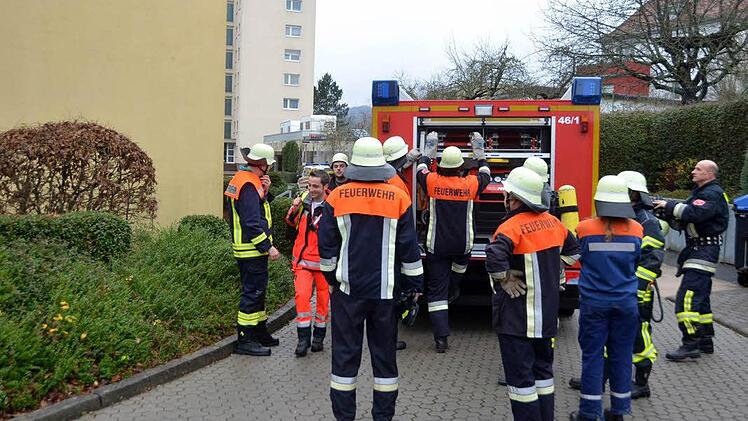 Die Feuerwehr beim Einsatz in Winkels. Foto: Peter Rauch