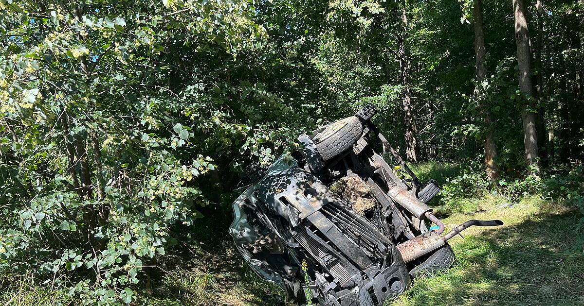 A70 near Theres: van overturns - driver dead