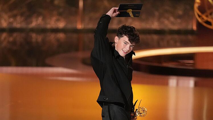 77. Emmy Awards