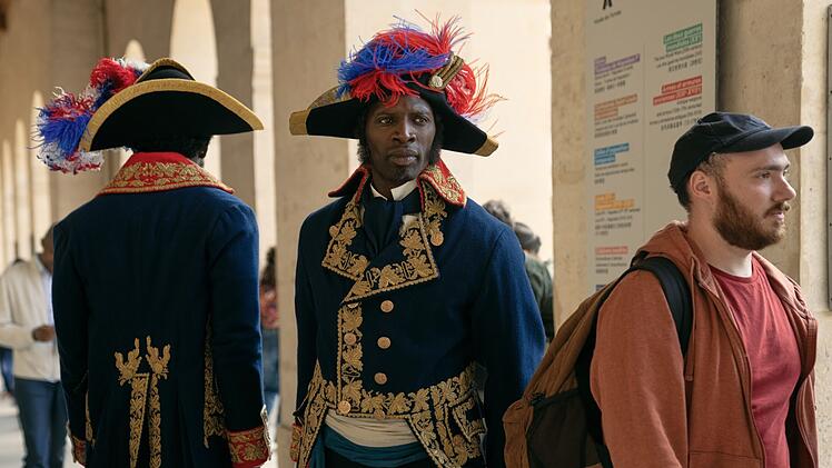 Als Meister der Verkleidung f&auml;llt Assane Diop (Omar Sy) kaum auf.