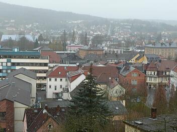 Trübe Stimmung über Lichtenfels? - Stadt und Landkreis sind in der Bewertung des Wirtschaftsmagazins "Focus Money" abgerutscht. Foto: Popp
