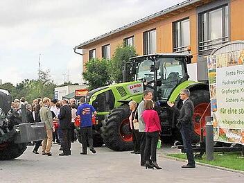 Zur Eröffnung der Geschäftsstelle des BBV kamen viele Besucher.  Foto: Franz Galster