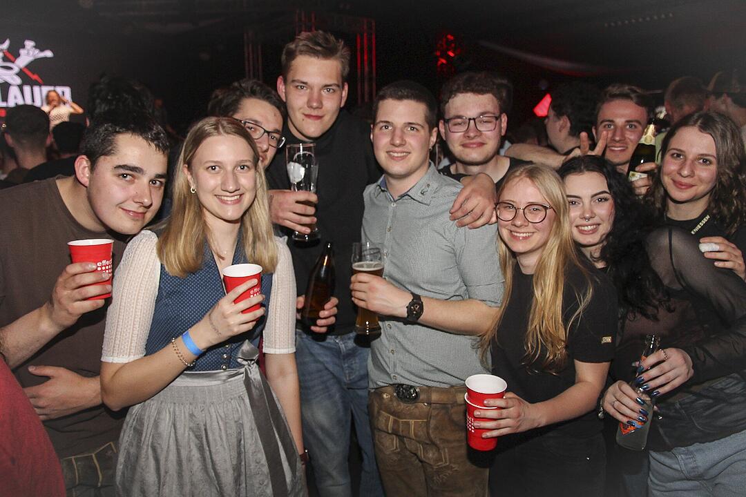 Heavy Volxmusic in Trockau
