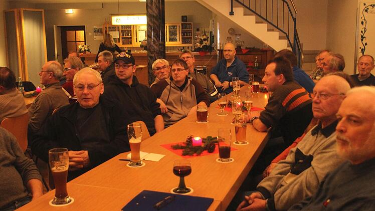 Knapp 50 Bürgern zeigten Interesse an der Bürgerversammlung und brachten auch ihre Anliegen zu Gehör.Foto: Günther Geiling