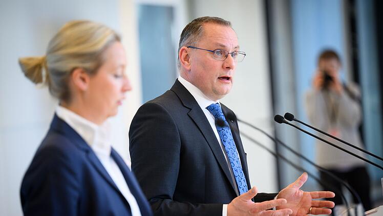 AfD-Chefs Alice Weidel und Tino Chrupalla.