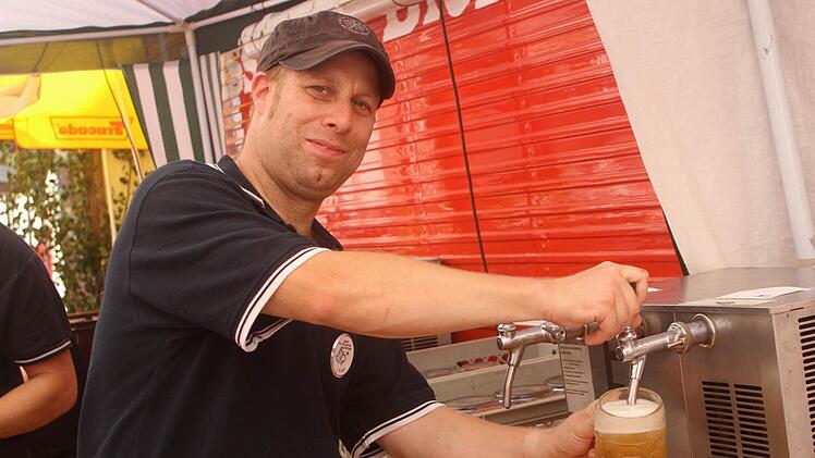 21 Jahre Biertage in Eltmann und seit 21 Jahren am Zapfhahn: Markus Scheuring.