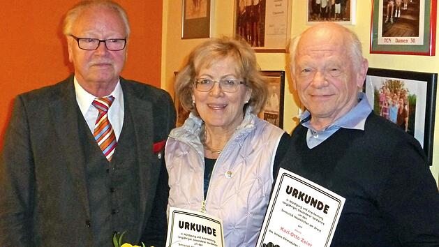 Der Vorsitzender Ernst Wölfel mit Claudia Walter und Karl-Otto Zeier (nicht im Bild Daniel Dolbea) Foto: privat