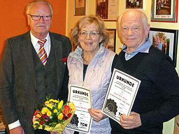 Der Vorsitzender Ernst Wölfel mit Claudia Walter und Karl-Otto Zeier (nicht im Bild Daniel Dolbea) Foto: privat