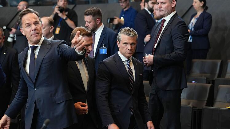 Treffen der NATO-Verteidigungsminister