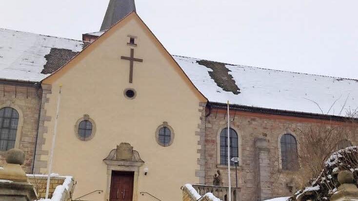 Der Gemeinderat hat in seiner jüngsten Sitzung die Jahresrechnung 2011 beschlossen. Größtes Projekt war damals die Neugestaltung des Kirchenumfelds im Gemeindeteil Oberbach. Fotos: Sebastian Schmitt-Mathea