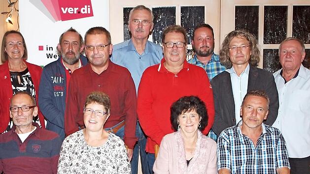 Zahlreiche Männer und Frauen konnten für 25- und 40-jährige Mitgliedschaft in der Gewerkschaft Verdi geehrt werden. Fotos: Alfred Thieret