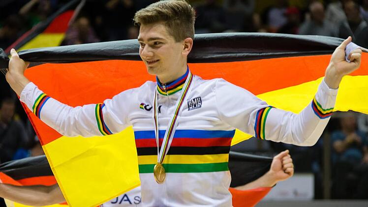 Mehrfacher Europa- und Weltmeister bei Junioren und in der Elite: Lukas Kohl vom RMSV Concordia Kirchehrenbach ist der Star im 1er Kunstrad und hat kürzlich einen neuen Weltrekord aufgestellt. O. Stoll