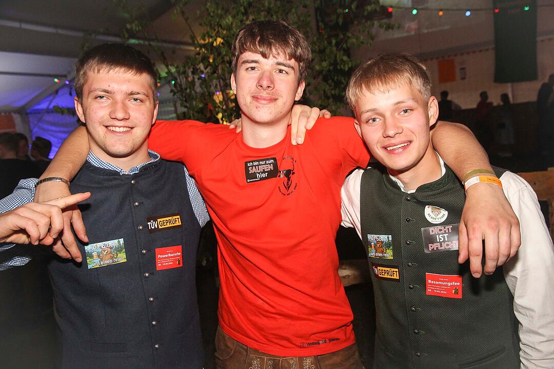 Party mit den DORFROCKERN Party mit den DORFROCKERN