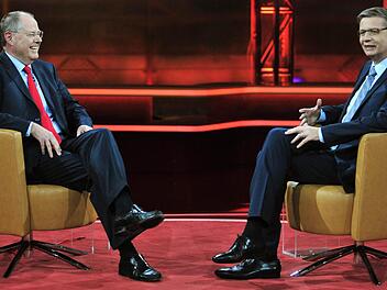 Was bringen Talkshows? "Herr Steinbrück, können Sie Kanzler?", lautete die Frage von Günther Jauch in einer ARD-Sendung. Bislang wissen wir es nicht... Foto: dpa/Archiv