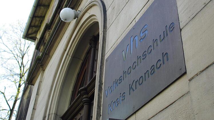 Die Volkshochschule beschäftigte am Montag neben dem Kreisausschuss auch den Stadtrat Kronach. Foto: Marco Meißner