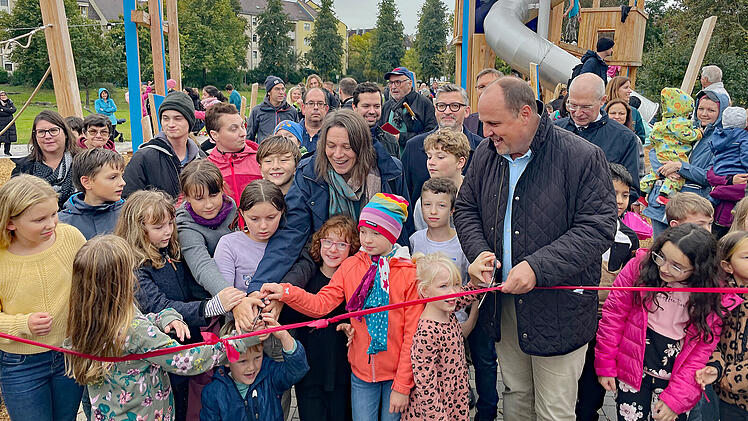 Nürnberg: Neue inklusive Spielanlage in Langwasser eröffnet - was sie zu bieten hat