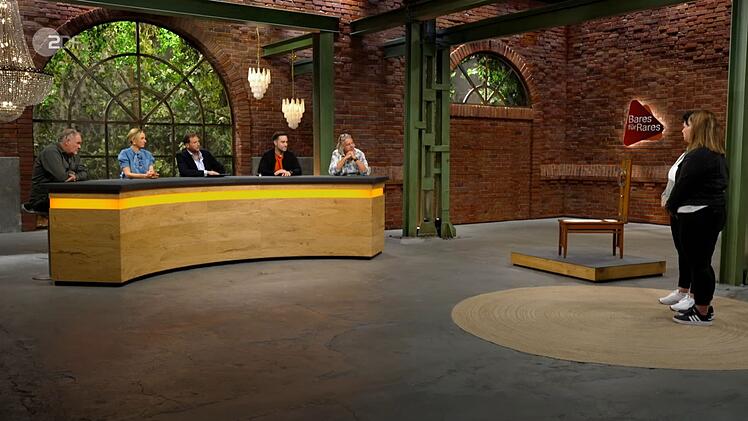 Als die Verk&auml;uferinnen verrieten, Deutschmanek habe &uuml;berlegt, die Sch&uuml;ssel k&uuml;nftig f&uuml;r Nudelgerichte zu verwenden, hallte es entsetzt durch den Raum: "Boah, dem Sven ist aber auch alles egal."