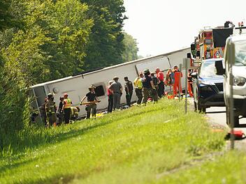 Fünf Tote bei Busunfall in New York