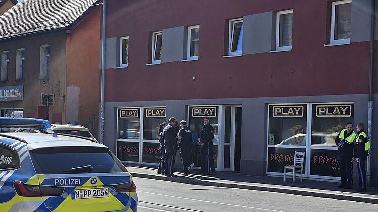 T&auml;ter nach &Uuml;berfall auf N&uuml;rnberger Spielhalle fl&uuml;chtig