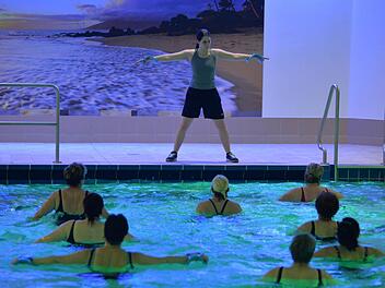 Ein Hampelmann im Wasser ist gar nicht so einfach.  Fotos: Ronald Rinklef